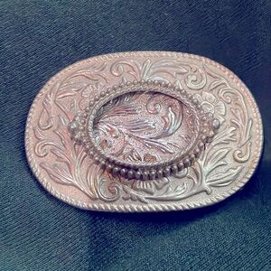 Vintage 1970s western type Belt Buckle.Metal chrome colored.